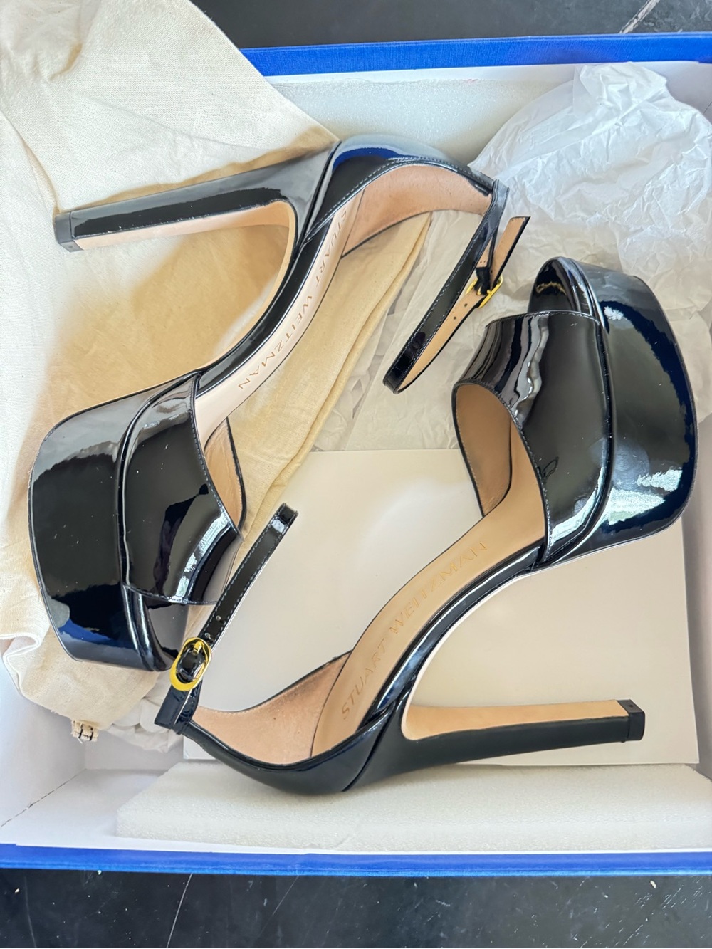 Stewart Weitzman Disco Pkatfirm shoes